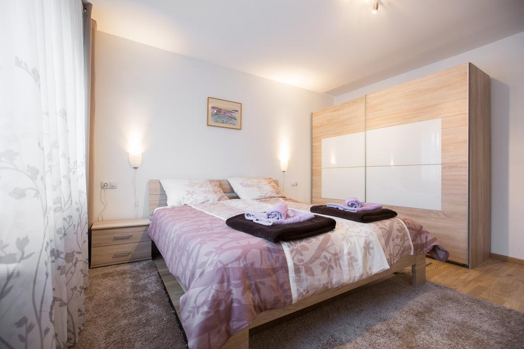 Apartment Max Zagreb Extérieur photo